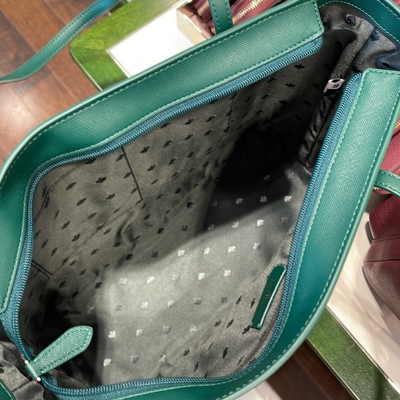 Kate Spade Schuyler Medium Tote
Deep Jade - Picture 2 of 16